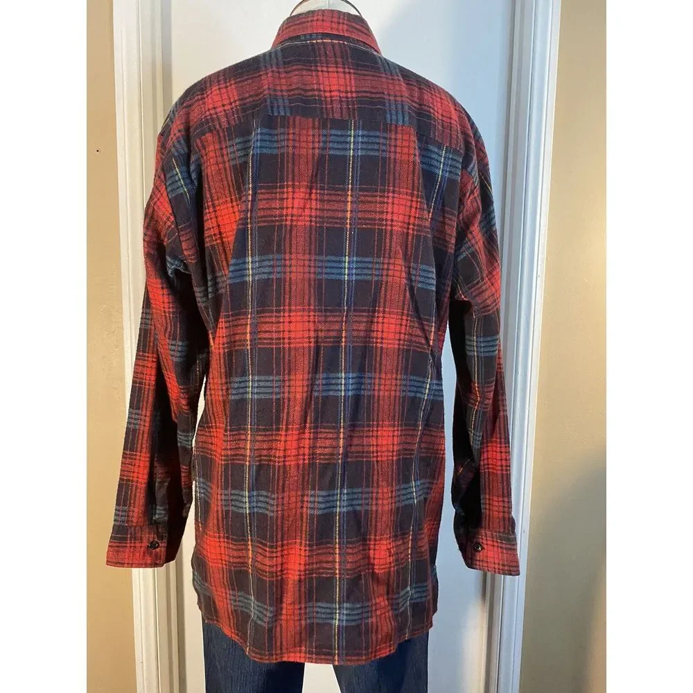 Vtg SAUGATUCK‎ DRY GOODS COMPANY LTD Shirt Mens Medium Red Plaid Flannel